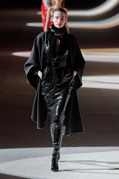 Look 57